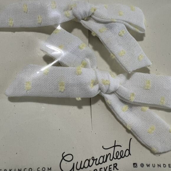 Wunderkin Yellow Swiss Dot New In Package Piggie Bows - Picture 1 of 4
